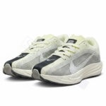 NIKE Zoom Pegasus Turbo Plus (OFF WHITE/BLACK)